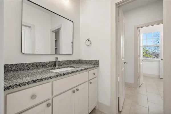 $2,395 | 506 East Kimball Street, Unit 2, Mansfield, TX 76063