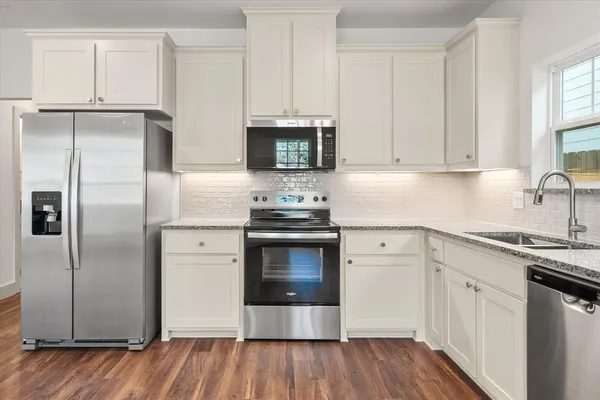 $2,395 | 506 East Kimball Street, Unit 2, Mansfield, TX 76063