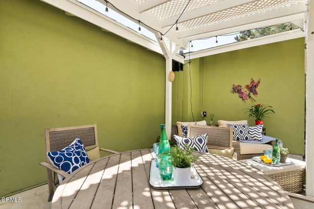 $1,601,000 | 2347 Caracas Street, La Crescenta, CA 91214