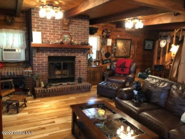 34 Bucket Way Crown Point, NY 12928 - Photo 34 of 74 livingroom2