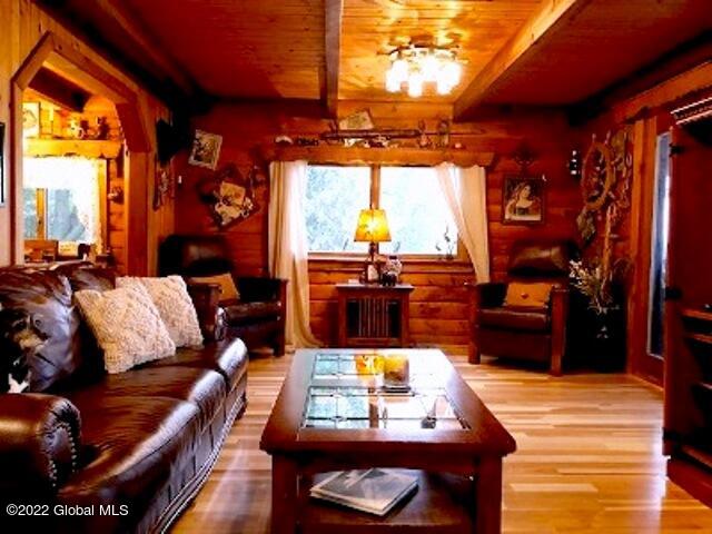 34 Bucket Way Crown Point, NY 12928 - Photo 37 of 74 livingroom