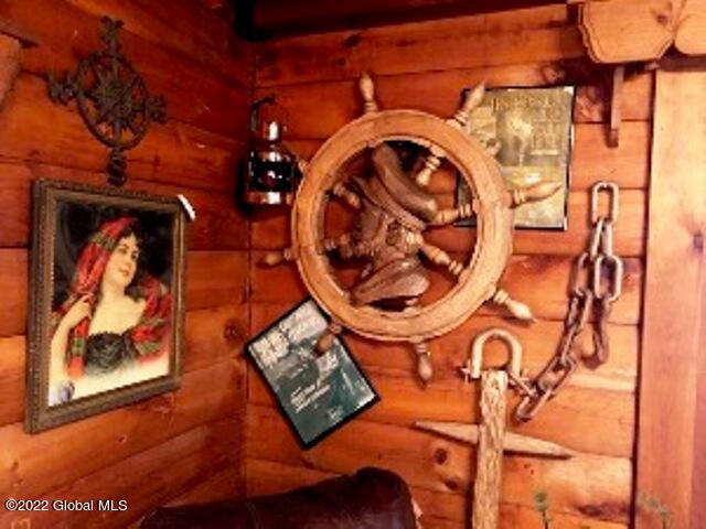 34 Bucket Way Crown Point, NY 12928 - Photo 38 of 74 Ships Wheel Hand carved