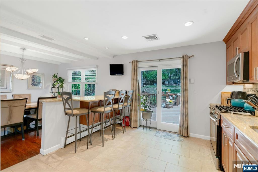 109 Malcolm Road Mahwah, NJ 07430 - Photo 21 of 43