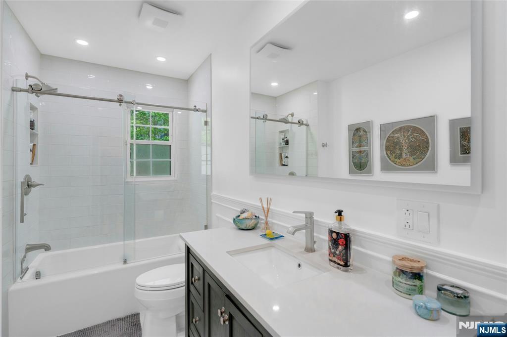 109 Malcolm Road Mahwah, NJ 07430 - Photo 26 of 43