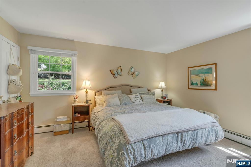 109 Malcolm Road Mahwah, NJ 07430 - Photo 34 of 43