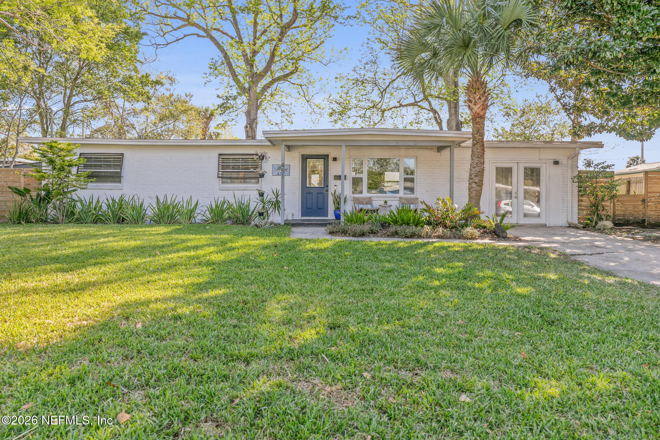 451 Sargo Road Atlantic Beach, FL 32233 - Photo 2 of 74 004-451SargoRoad-AtlanticBeach-FL-32233-