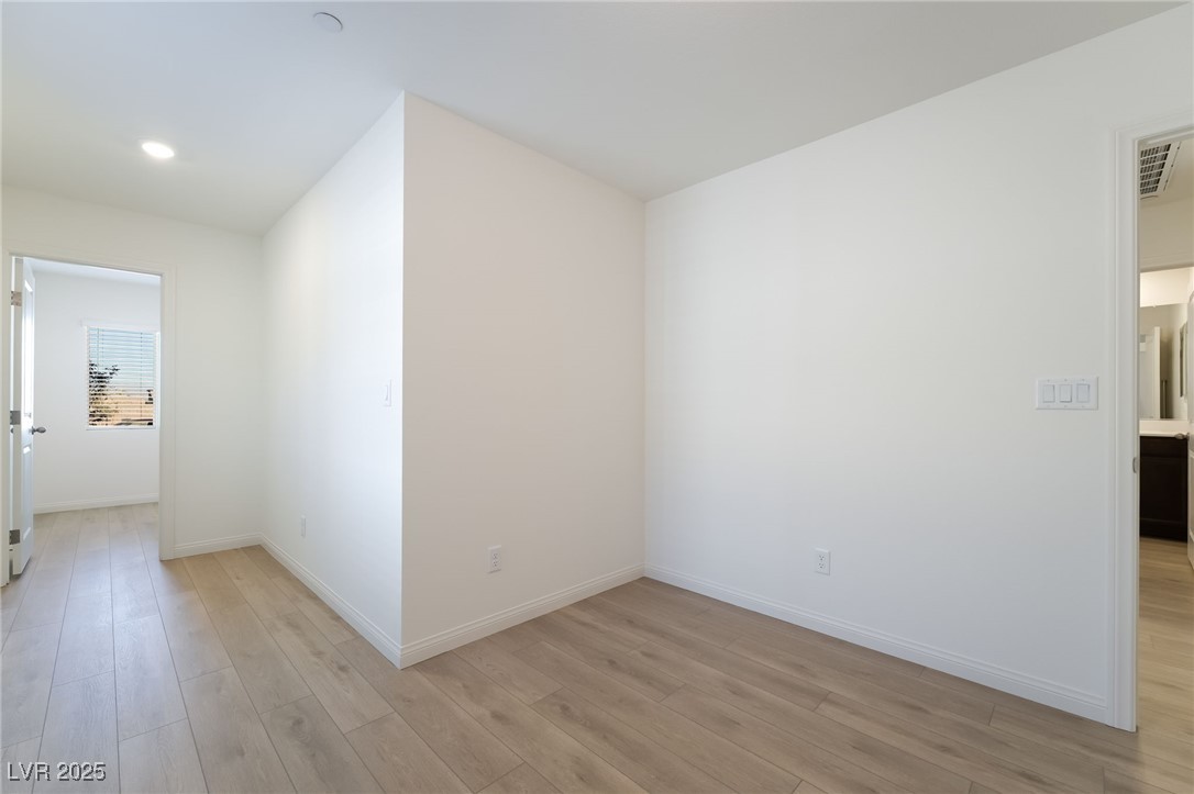 3895 Riley Rose Avenue Las Vegas, NV 89139 - Photo 11 of 22