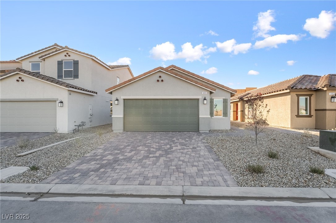 3895 Riley Rose Avenue Las Vegas, NV 89139 - Photo 2 of 22