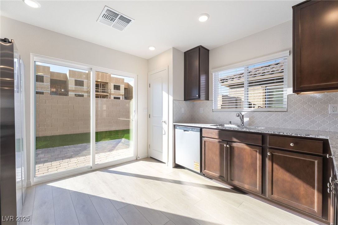 3895 Riley Rose Avenue Las Vegas, NV 89139 - Photo 3 of 22