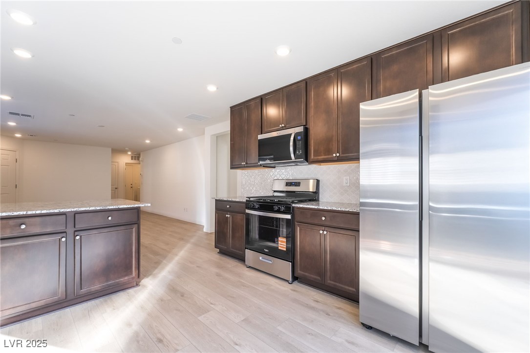 3895 Riley Rose Avenue Las Vegas, NV 89139 - Photo 4 of 22