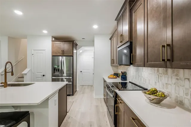 $481,270 | 1669 Greenleaf Wds Cove, Oviedo, FL 32765