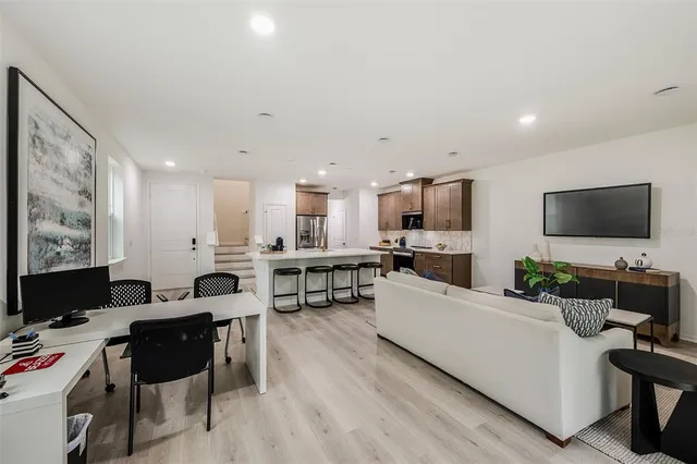 $481,270 | 1669 Greenleaf Wds Cove, Oviedo, FL 32765