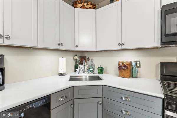 $260,000 | 318 West High Street, New Oxford, PA 17350