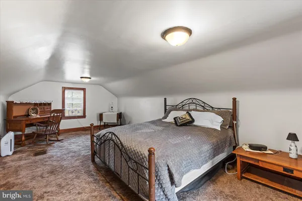 $260,000 | 318 West High Street, New Oxford, PA 17350