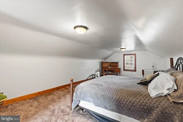 $260,000 | 318 West High Street, New Oxford, PA 17350