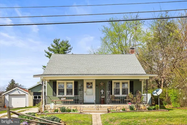 $260,000 | 318 West High Street, New Oxford, PA 17350