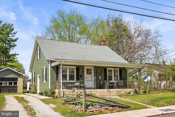 $260,000 | 318 West High Street, New Oxford, PA 17350