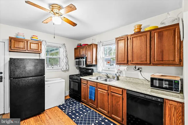 $325,000 | 314 Lafayette Street, Colonial Beach, VA 22443