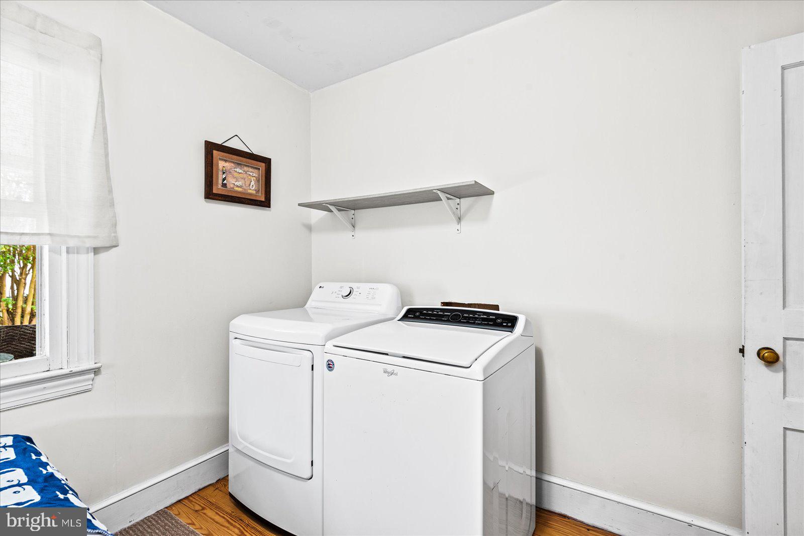 314 Lafayette Street Colonial Beach, VA 22443 - Photo 22 of 41 a utility room with dryer and washer