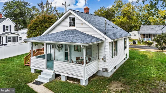 $325,000 | 314 Lafayette Street, Colonial Beach, VA 22443