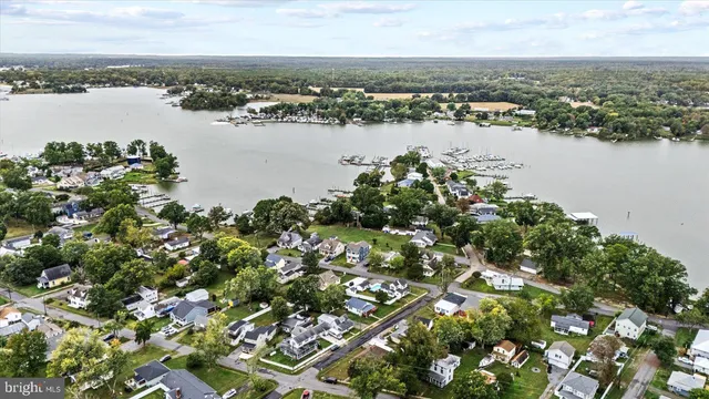 $325,000 | 314 Lafayette Street, Colonial Beach, VA 22443