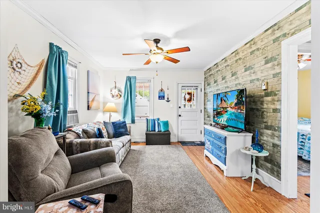 $325,000 | 314 Lafayette Street, Colonial Beach, VA 22443