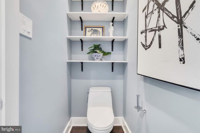 $600,000 | 521 Pine Street, Unit 3, Philadelphia, PA 19106