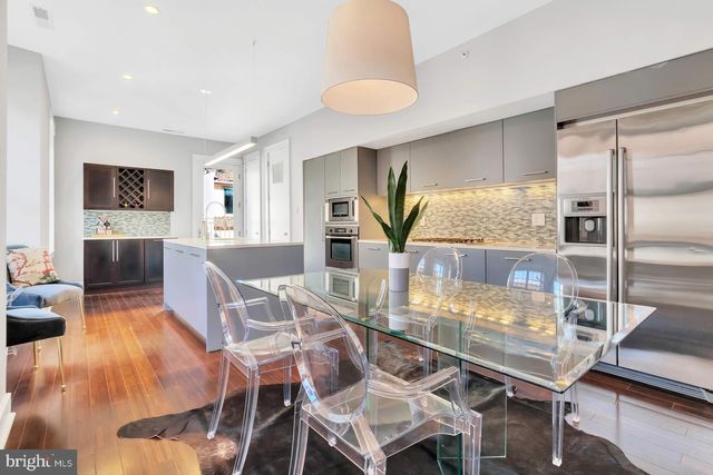 $600,000 | 521 Pine Street, Unit 3, Philadelphia, PA 19106