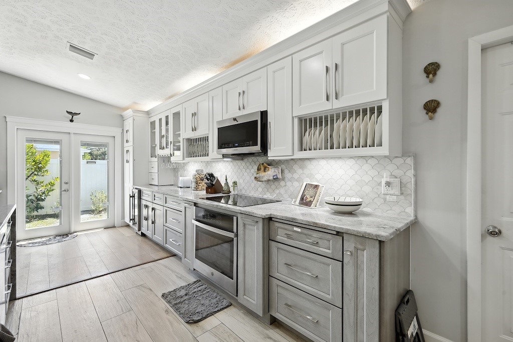 725 Acacia Road Vero Beach, FL 32963 - Photo 6 of 32