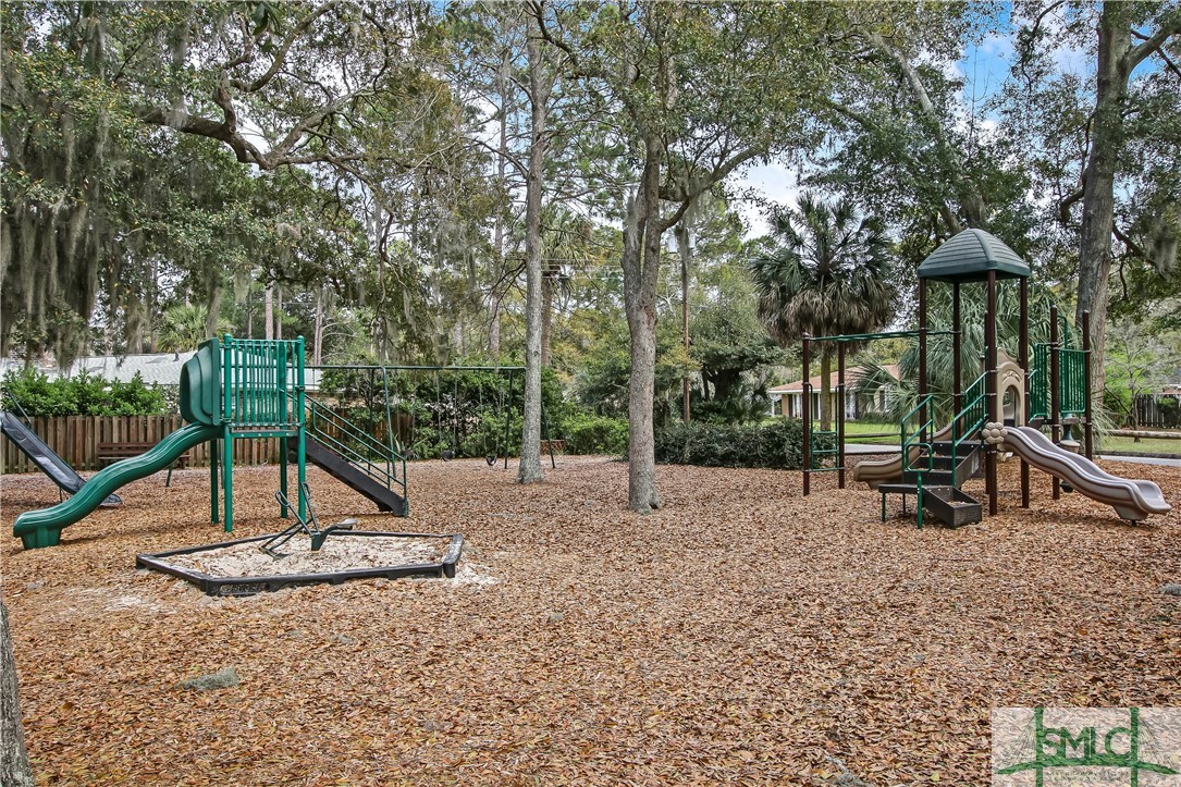 111 Chatsworth Road Savannah, GA 31410 - Photo 38 of 41