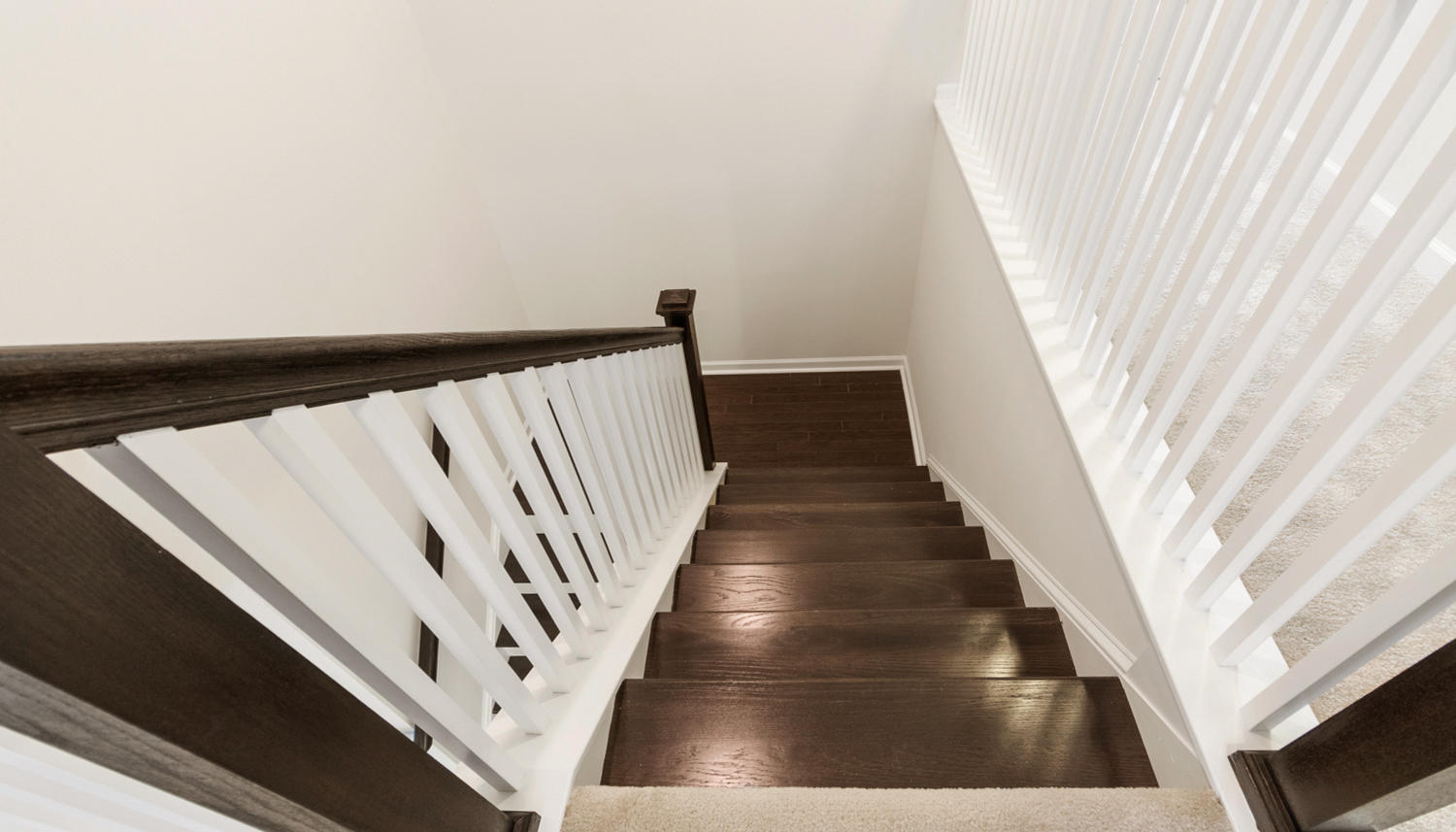 110 Ashley Bluffs Road Summerville, SC 29485 - Photo 31 of 46 110 Ashley Bluffs Rd Stairs