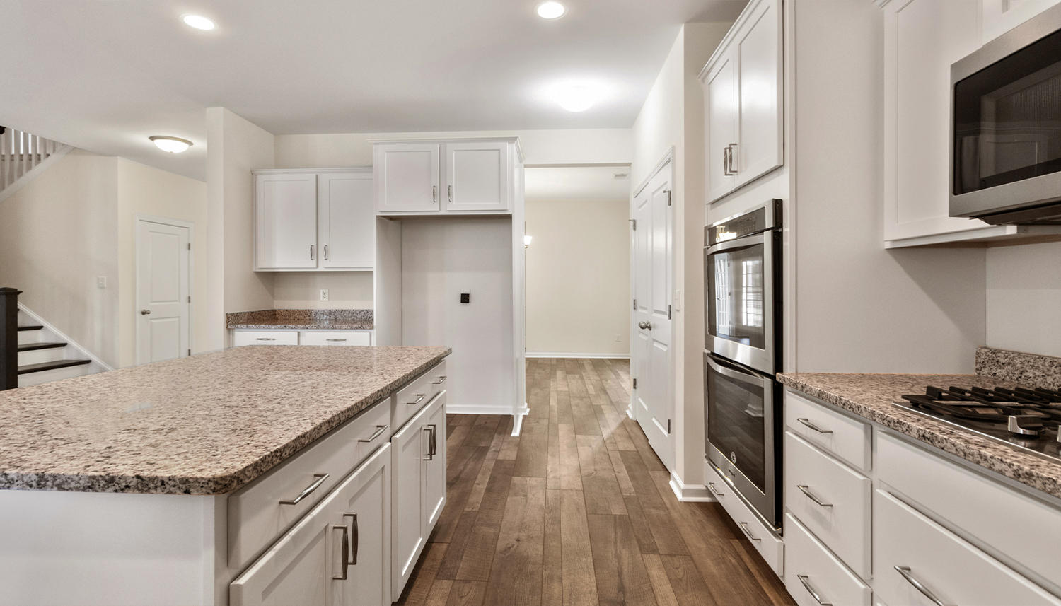 110 Ashley Bluffs Road Summerville, SC 29485 - Photo 5 of 46 110 Ashley Bluffs Rd Kitchen 5