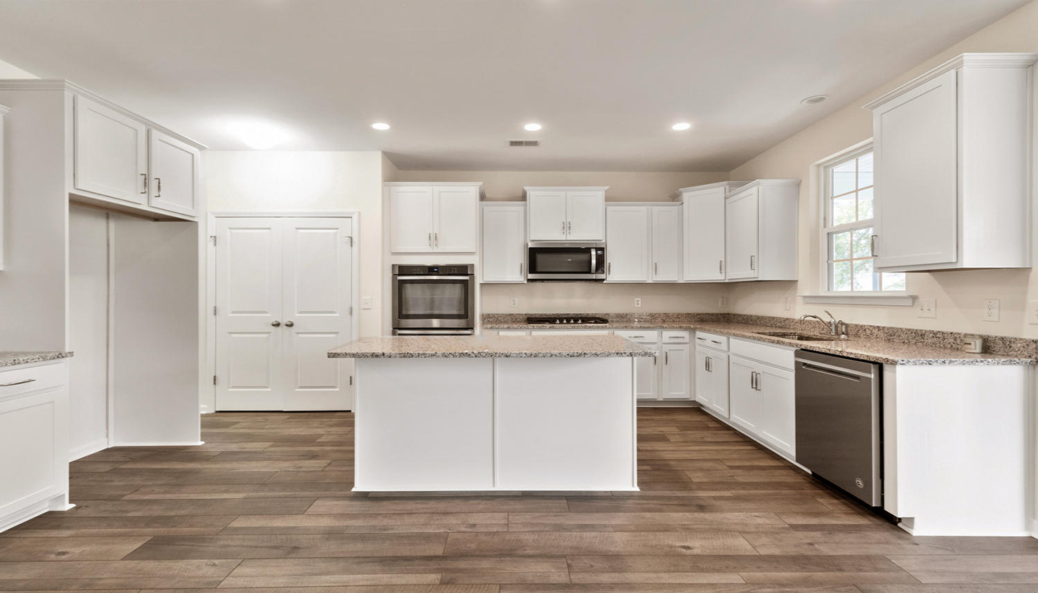 110 Ashley Bluffs Road Summerville, SC 29485 - Photo 7 of 46 110 Ashley Bluffs Rd Kitchen 3