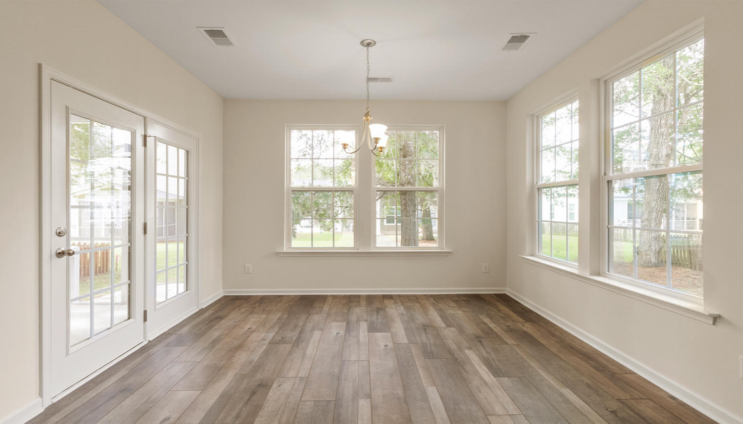 110 Ashley Bluffs Road Summerville, SC 29485 - Photo 10 of 46 110 Ashley Bluffs Rd Sunroom