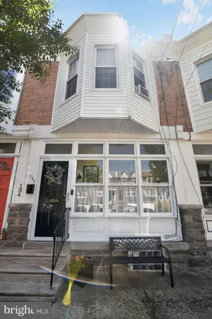 $424,900 | 132 East Hartwell Lane, Philadelphia, PA 19118