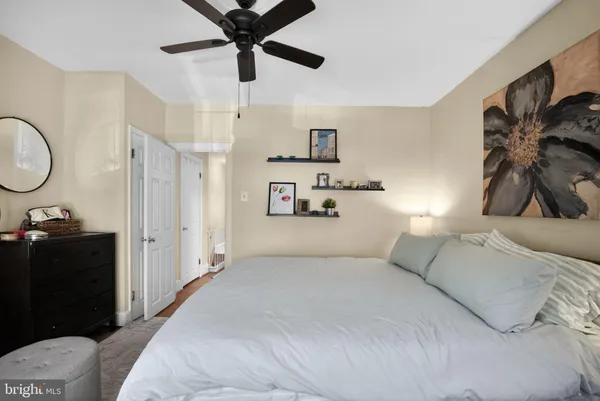 $424,900 | 132 East Hartwell Lane, Philadelphia, PA 19118
