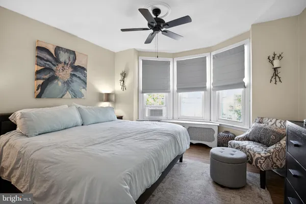 $424,900 | 132 East Hartwell Lane, Philadelphia, PA 19118