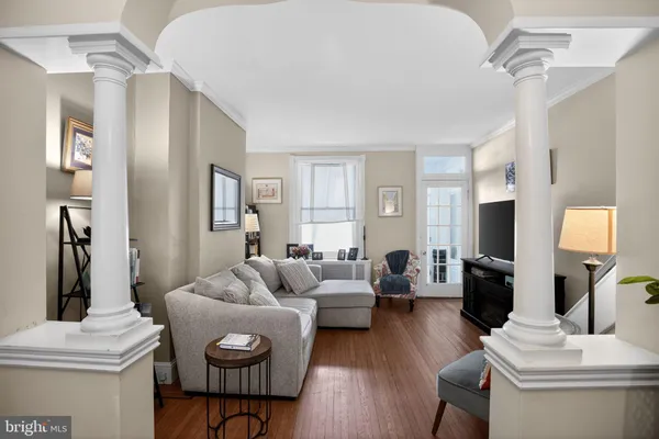 $424,900 | 132 East Hartwell Lane, Philadelphia, PA 19118