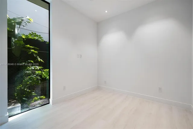 $5,895,000 | 3670 Avocado Avenue, Miami, FL 33133