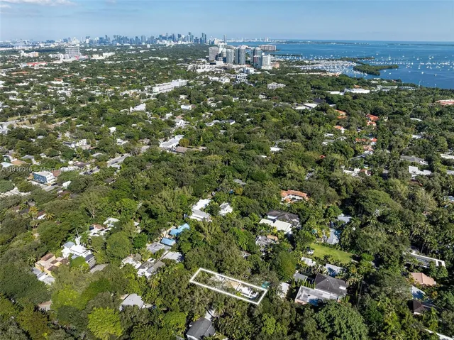 $5,895,000 | 3670 Avocado Avenue, Miami, FL 33133