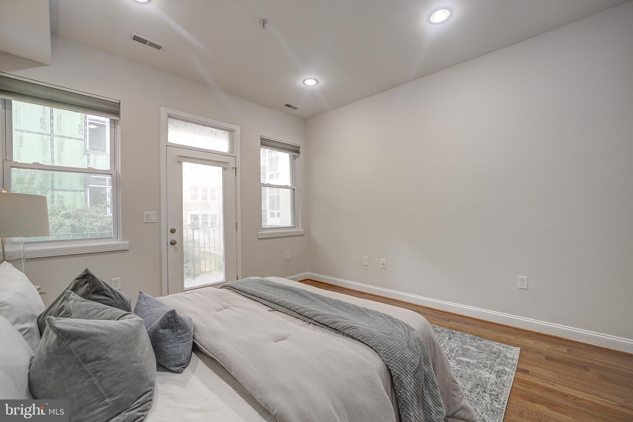 1006 M Street Northwest, Unit 3 Washington, DC 20001 - Photo 16 of 35