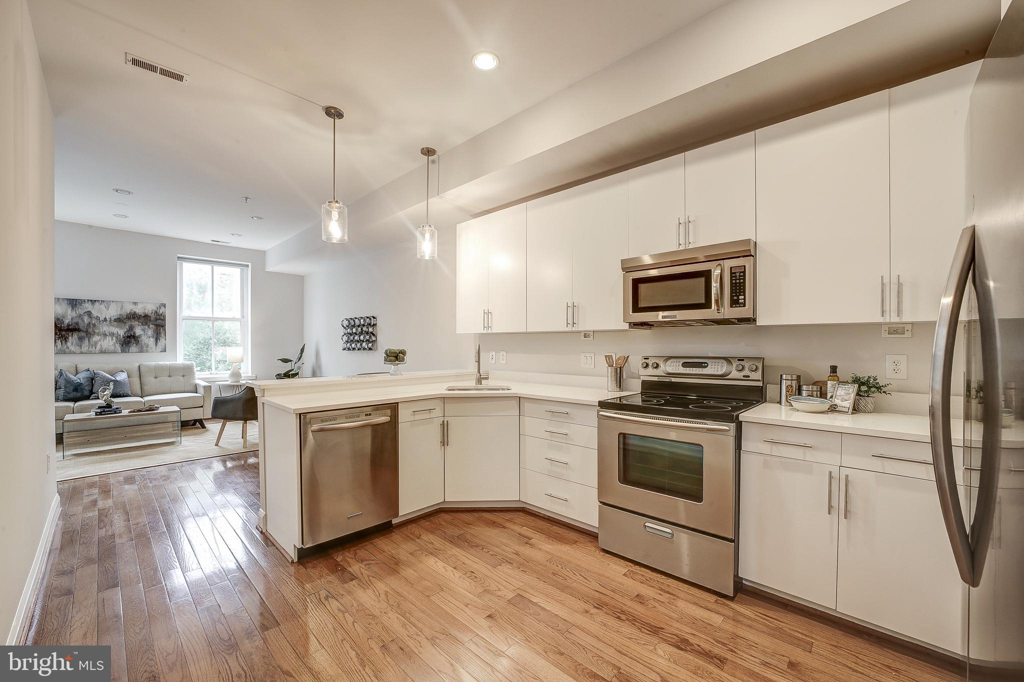 1006 M Street Northwest, Unit 3 Washington, DC 20001 - Photo 2 of 35
