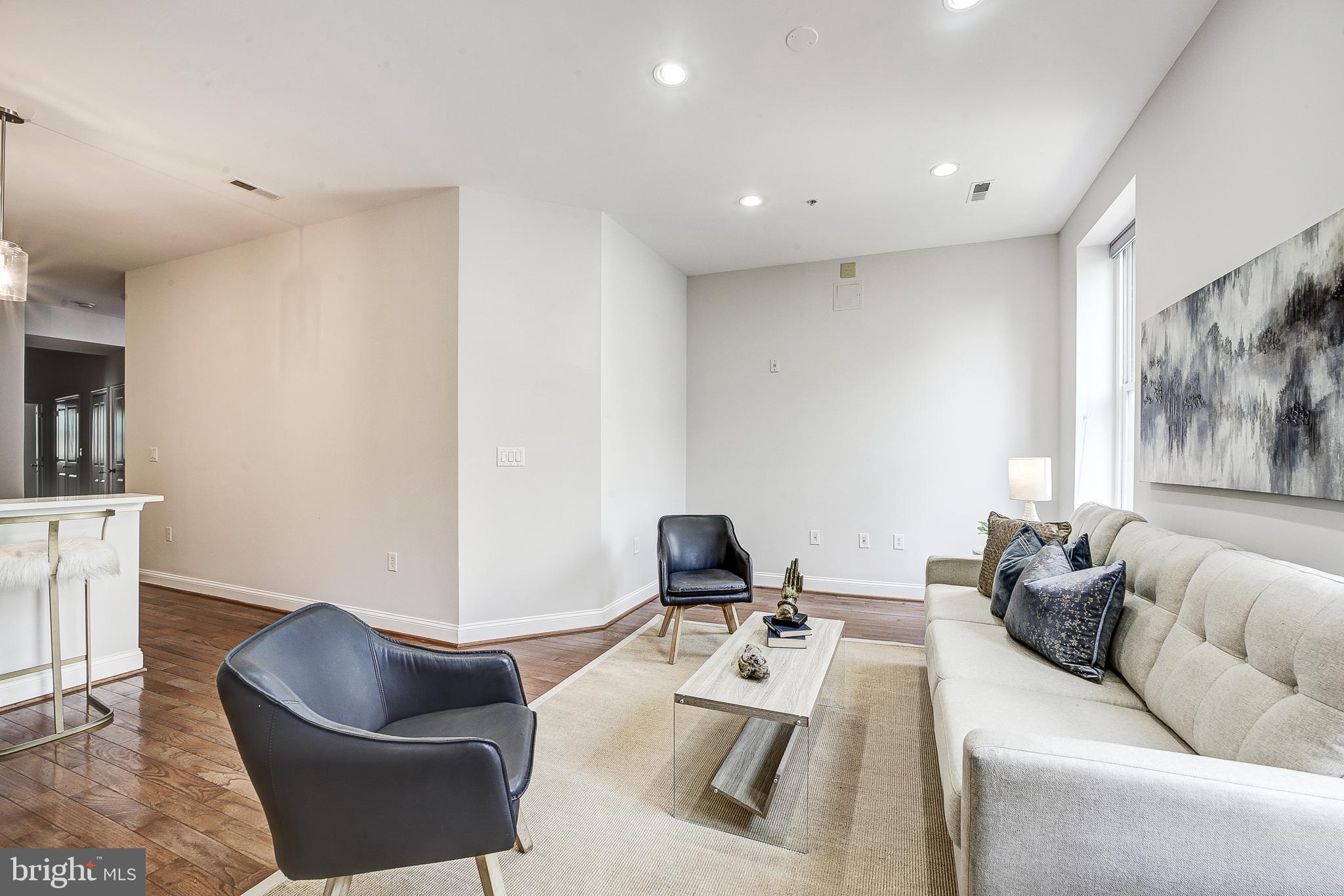 1006 M Street Northwest, Unit 3 Washington, DC 20001 - Photo 8 of 35