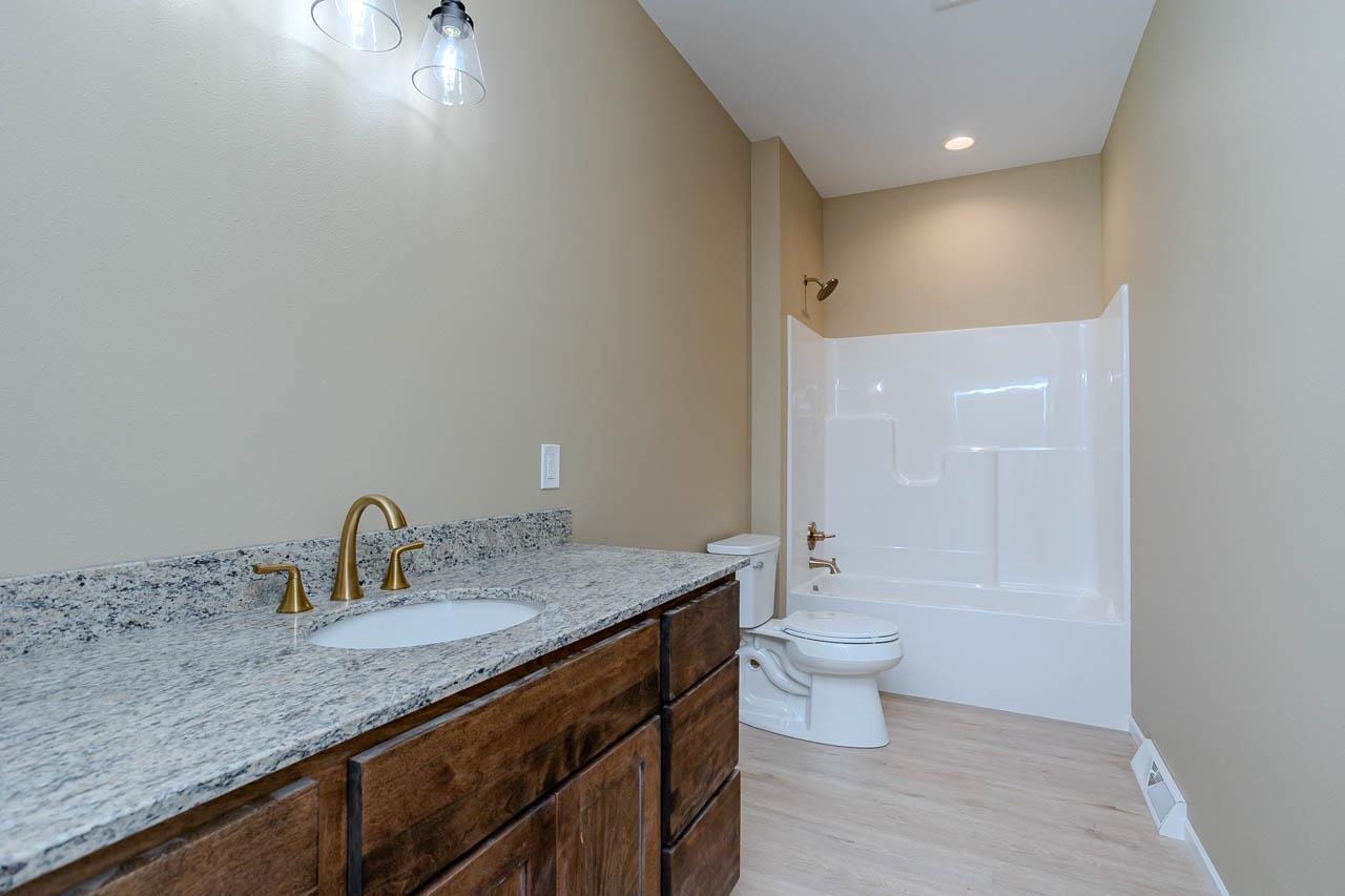 2808 Barclay Way Schofield, WI 54476 - Photo 17 of 60