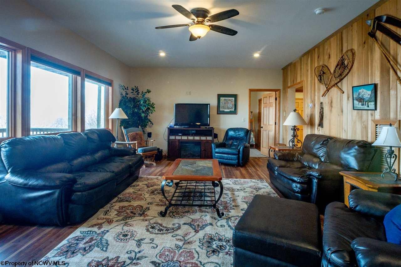 1807 Mountainside Road Davis, WV 26260 - Photo 9 of 20 Gallery Image 9