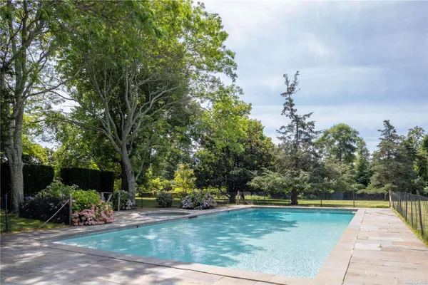a view of a outdoor space