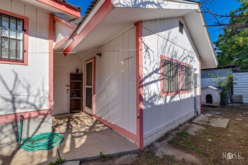 1906 Santa Rosa Street Ozona, TX 76943 - Photo 19 of 27 Photo 19