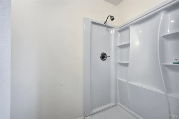 $438,000 | 1422 North Oak Street, Calistoga, CA 94515