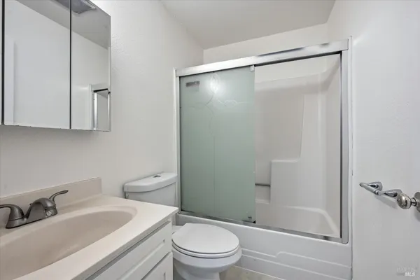 $438,000 | 1422 North Oak Street, Calistoga, CA 94515