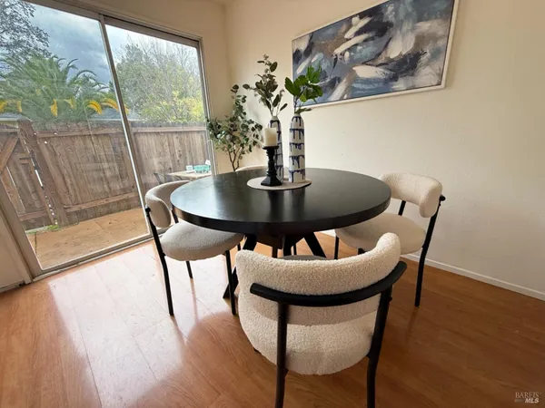 $438,000 | 1422 North Oak Street, Calistoga, CA 94515